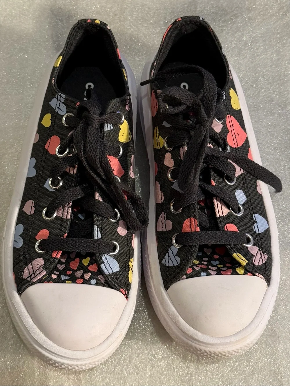Converse Kids Black Canvas Sneakers with Multicolor Heart Print